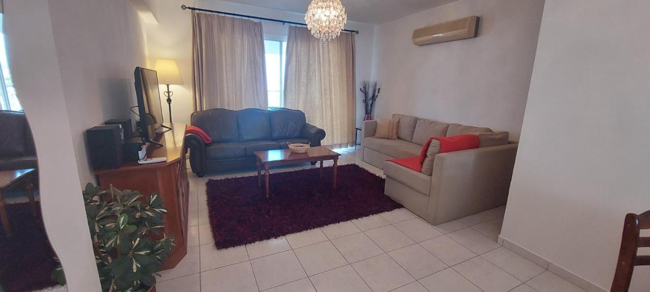 Spacious 2 Bedroom Apartment Peyia Ngoại thất bức ảnh
