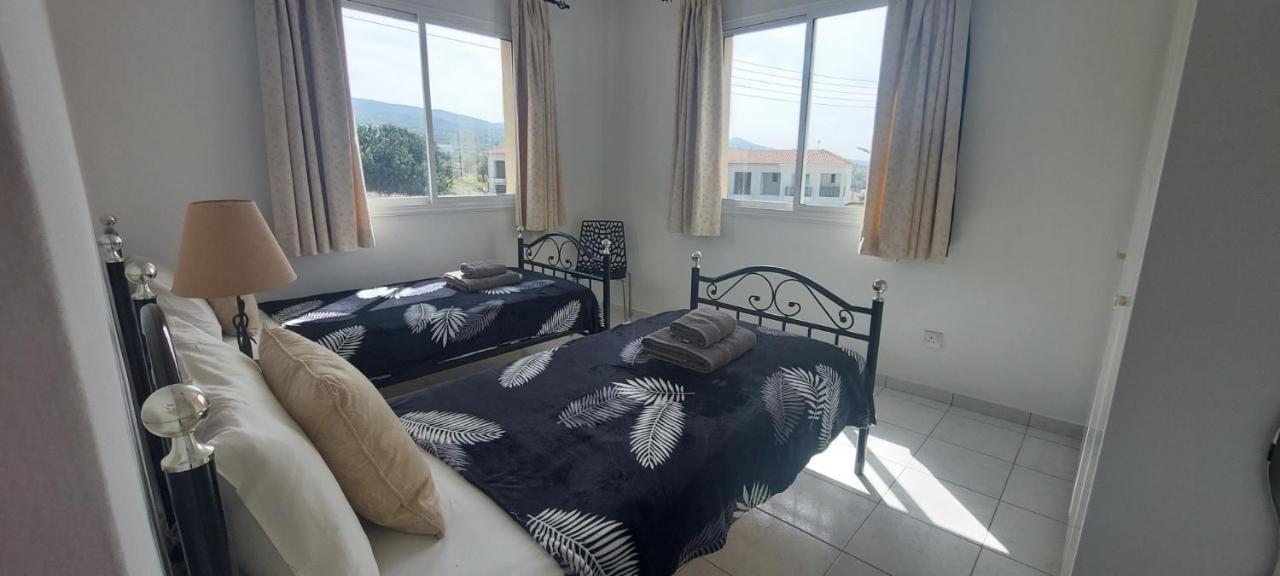 Spacious 2 Bedroom Apartment Peyia Ngoại thất bức ảnh